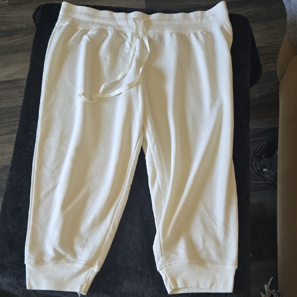 Rue21 Cream Joggers with Elastic Waistband and Tapered Legs